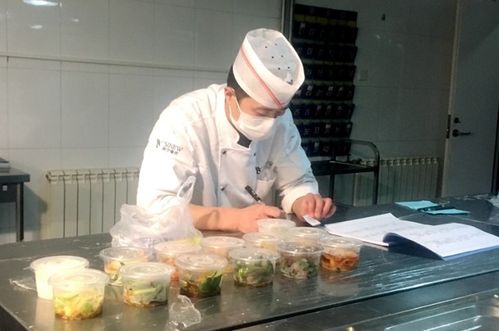 13戰(zhàn)疫保障隊(duì) 守護(hù)生命的餐飲衛(wèi)士